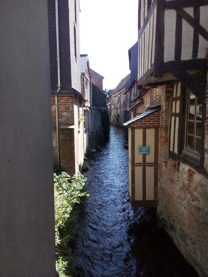 Chambre Dans Le Centre Historique Pont-Audemer Exterior foto