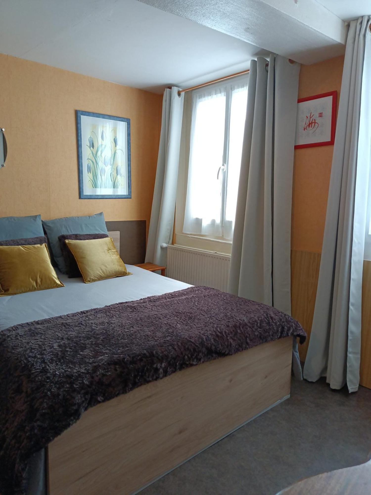 Chambre Dans Le Centre Historique Pont-Audemer Exterior foto